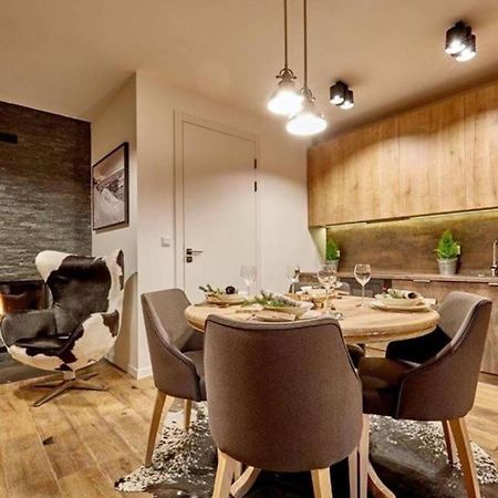 Apartamenty Pod Giewontem Gawra - Piekny Apartament Z Tarasem, Sauna I Jacuzzi W Cenie Pobytu - 5 Min Pieszo Do Krupowek Zakopane Esterno foto